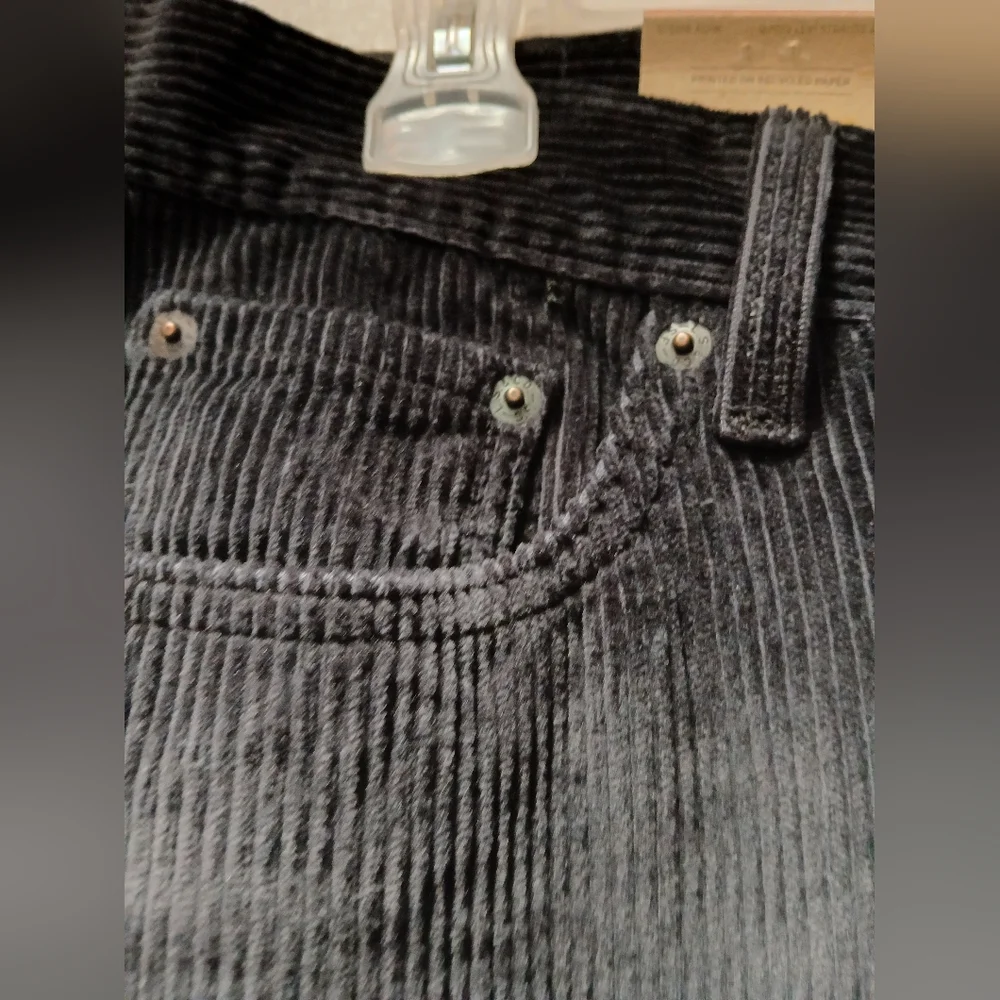 levis size 27x 30 Black Corduroy Pants - Picture 2 of 4